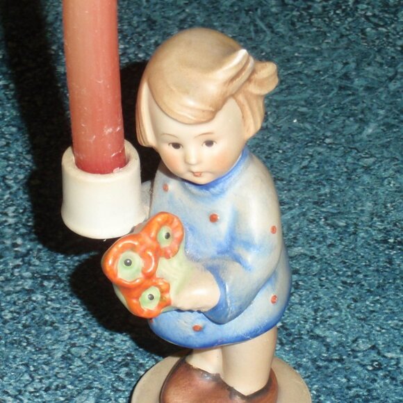 1950s "Girl With Nosegay" Goebel Hummel Figurine #I/115 TMK2 FULL BEE - GIFT! - Picture 8 of 8